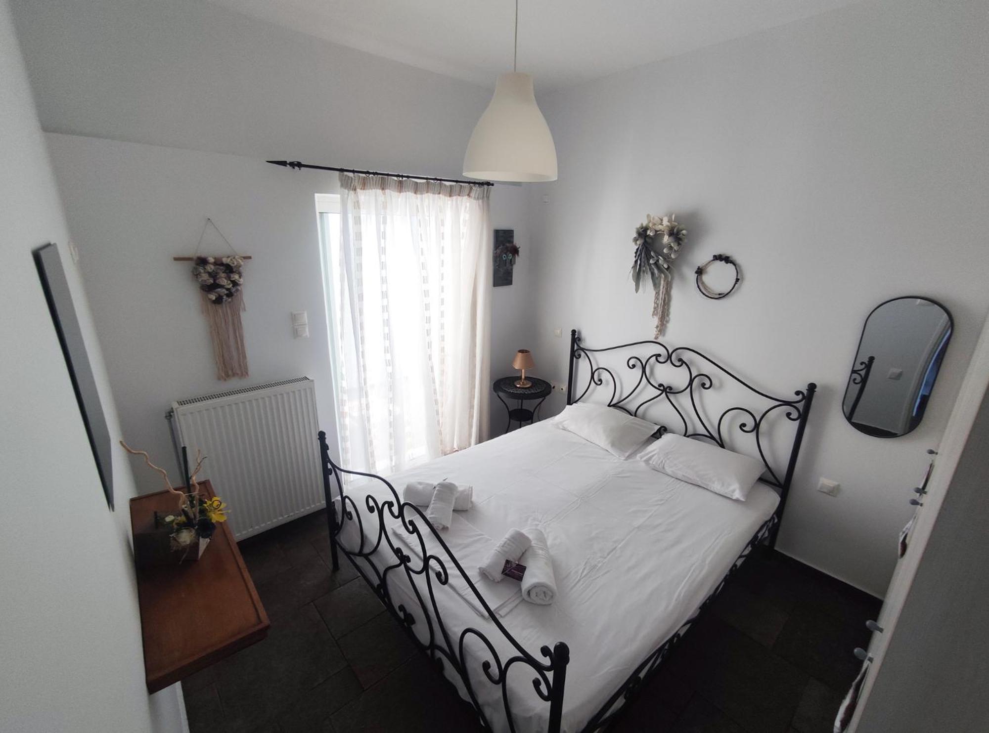 Portolos Apartments - Filiatro Vathy  Esterno foto